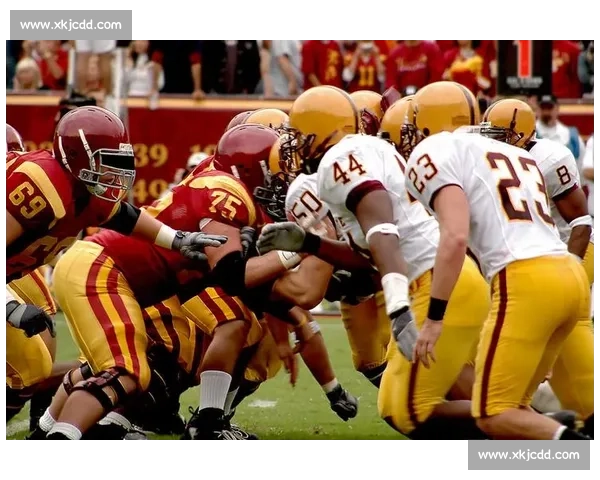 揭秘！橄榄球赛场上的“假动作”战术，迷惑对手的艺术